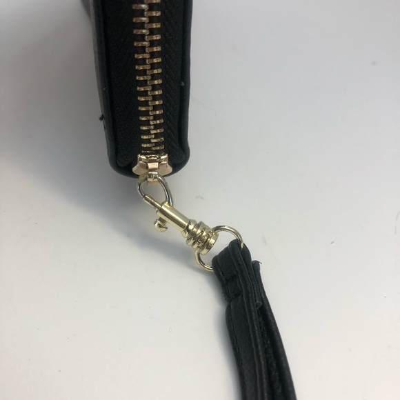 Target wristlet/wallet - Picture 2 of 3